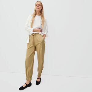 Everlane The Easy Jogger Sand - Size M - MINT